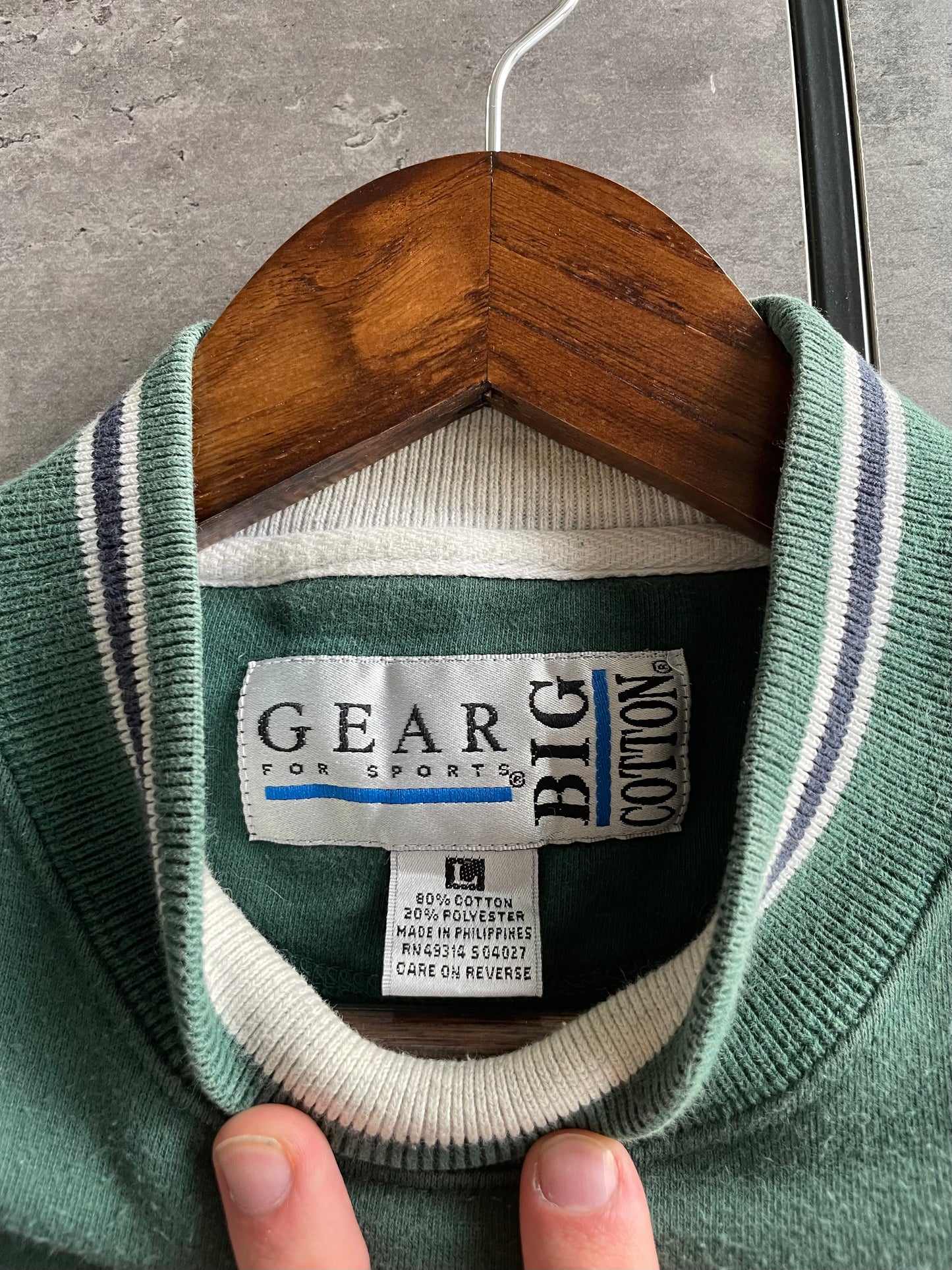 Gear Sweater (L)