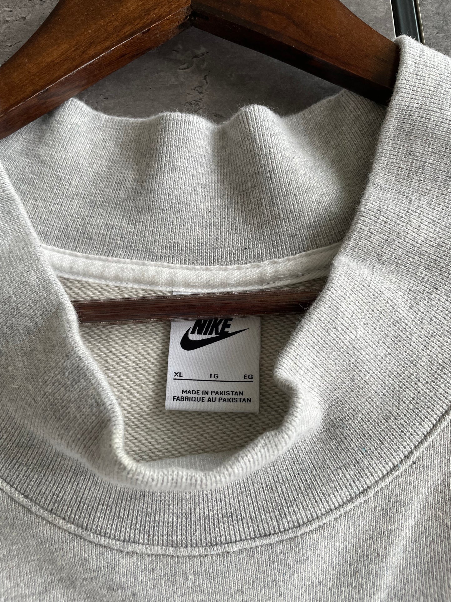 Nike Sweater (L)