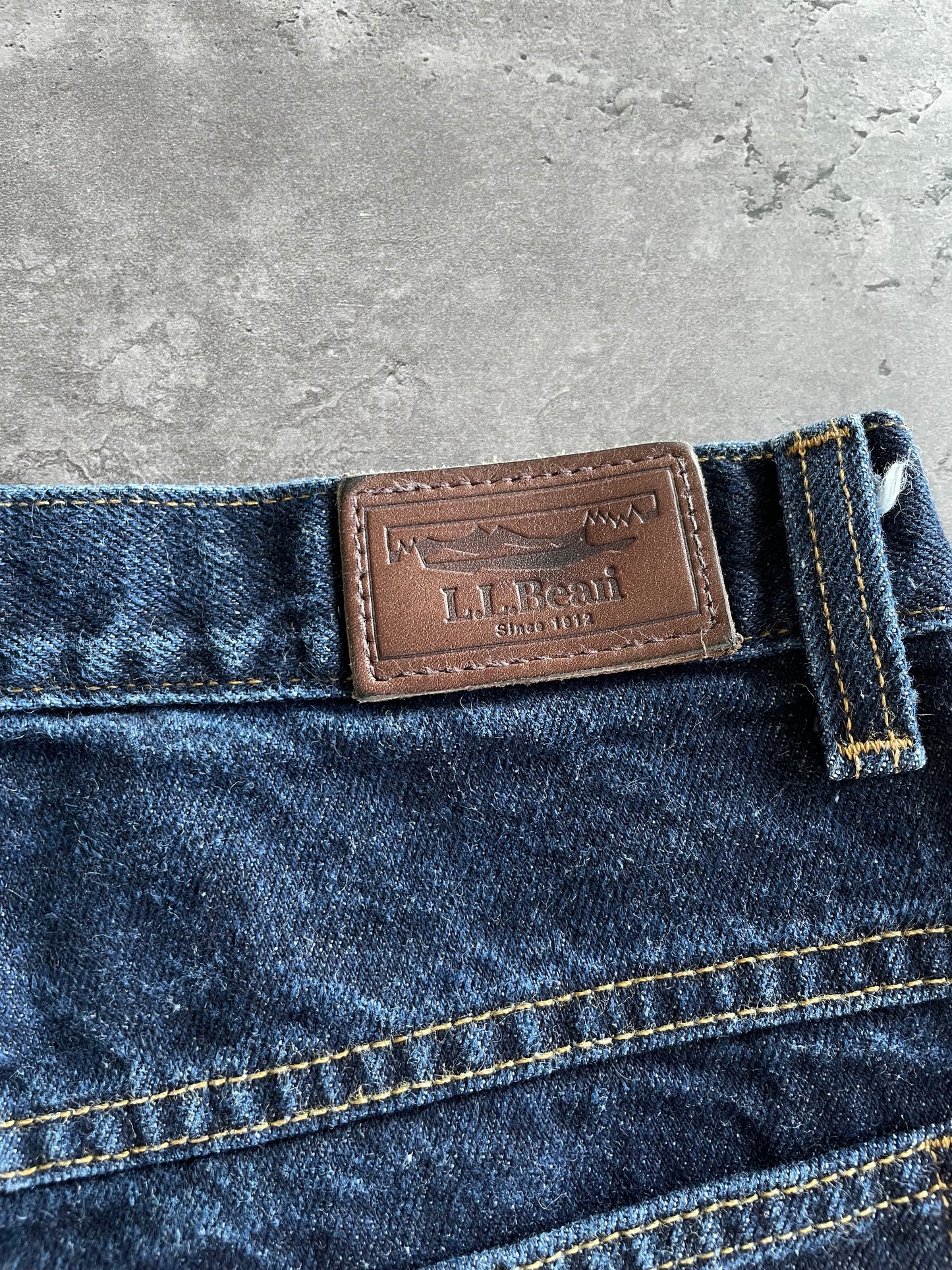 LL Bean Jeans (L)
