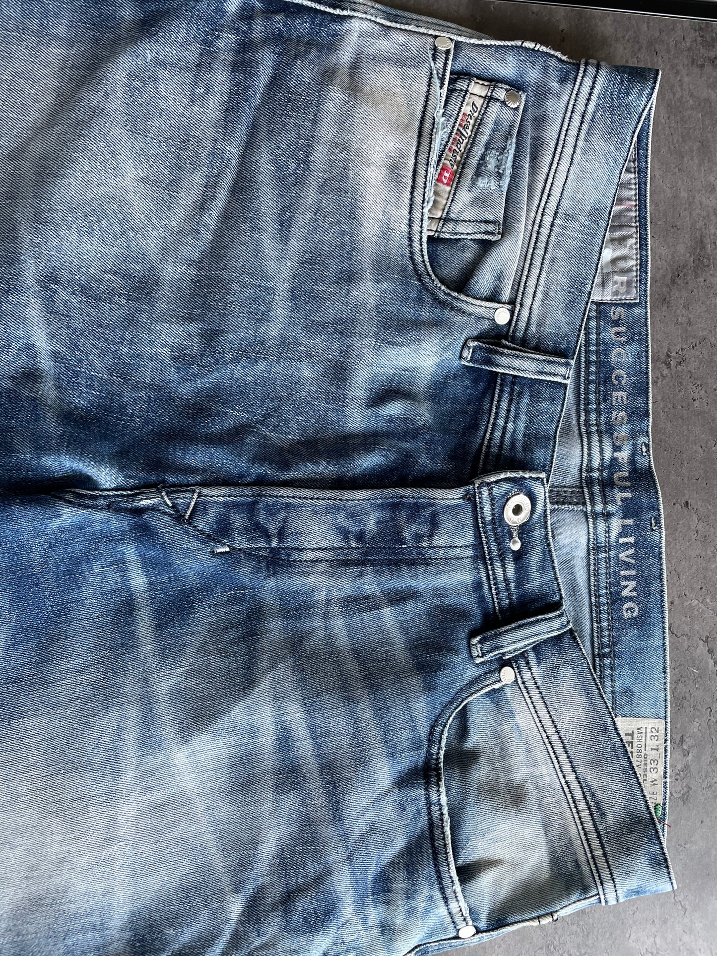 Diesel Jeans (W33/L32)