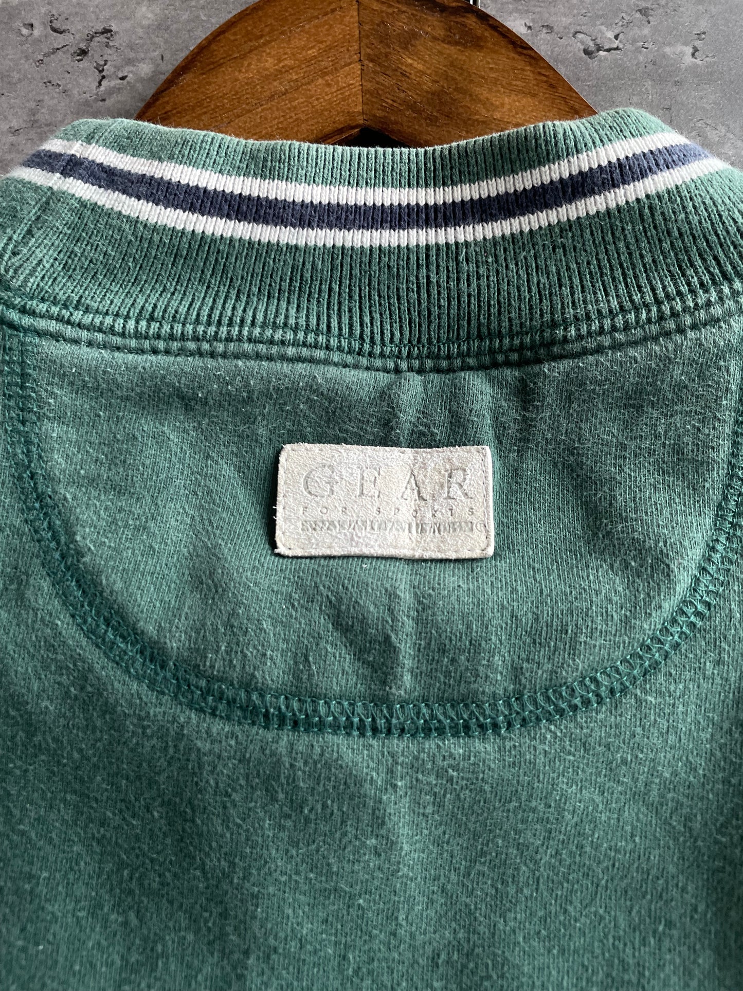 Gear Sweater (L)